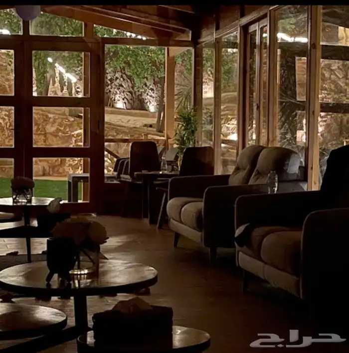 منتجع في العمارية للايجار مساحتة 4300متر 8