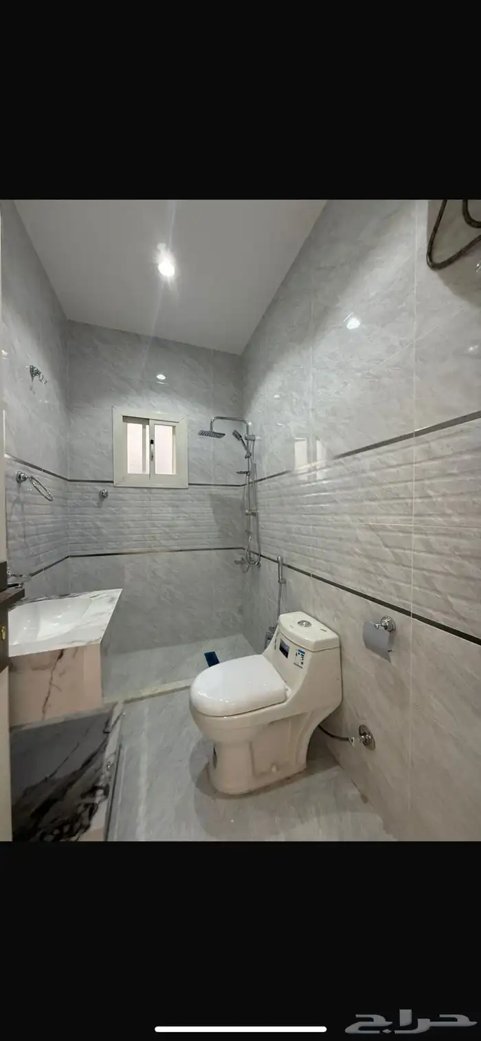 شقة دور ثاني للبيع حي مروج الأمير 10