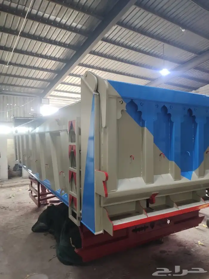 صناديق قلاب وسطحات وتوانك مياه 1