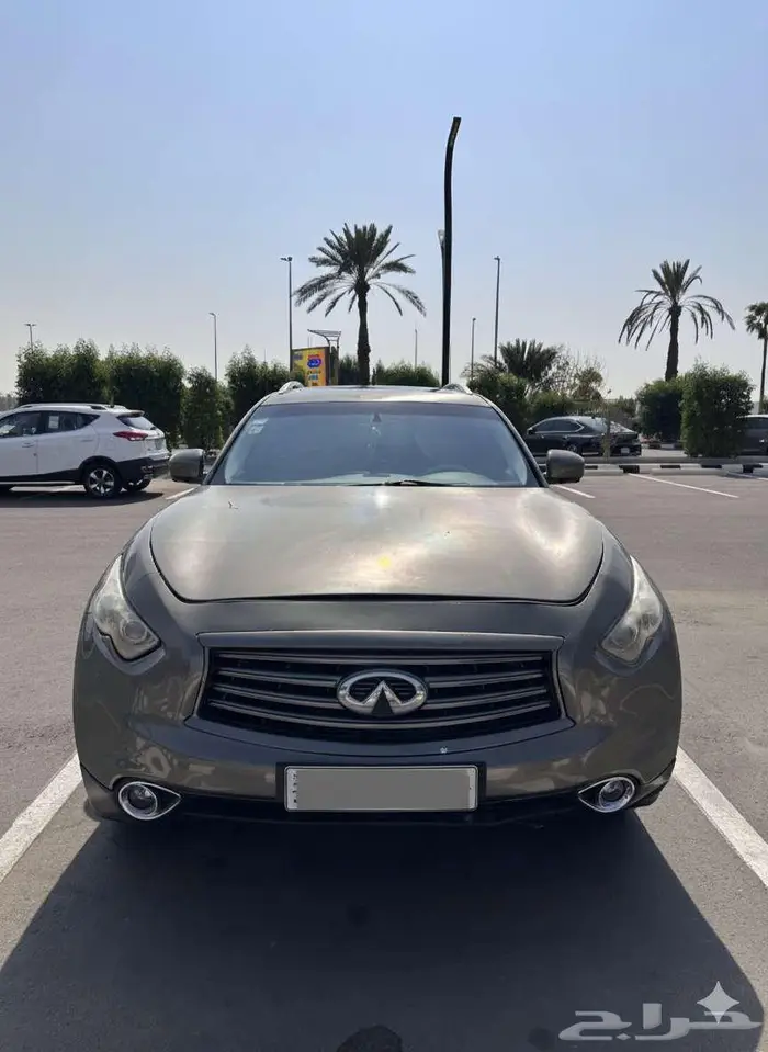 إنفينيتي QX70 3