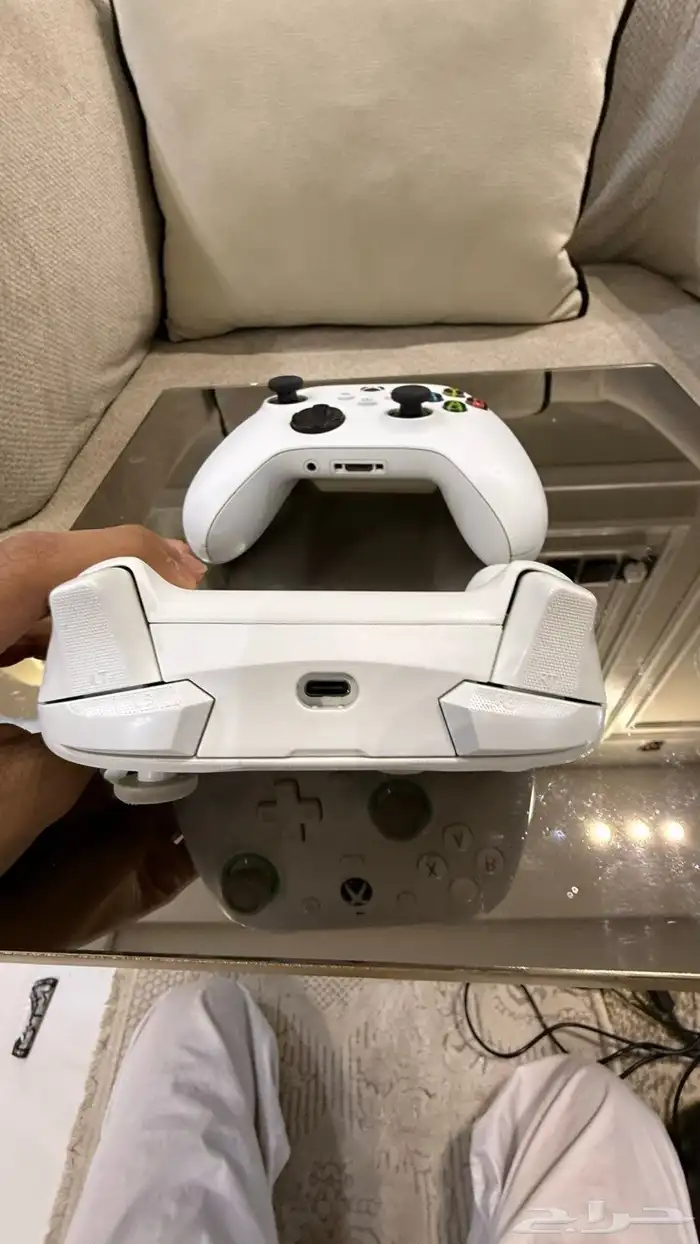 اكس بوكس سيريس اس وشاشه للبيع 10