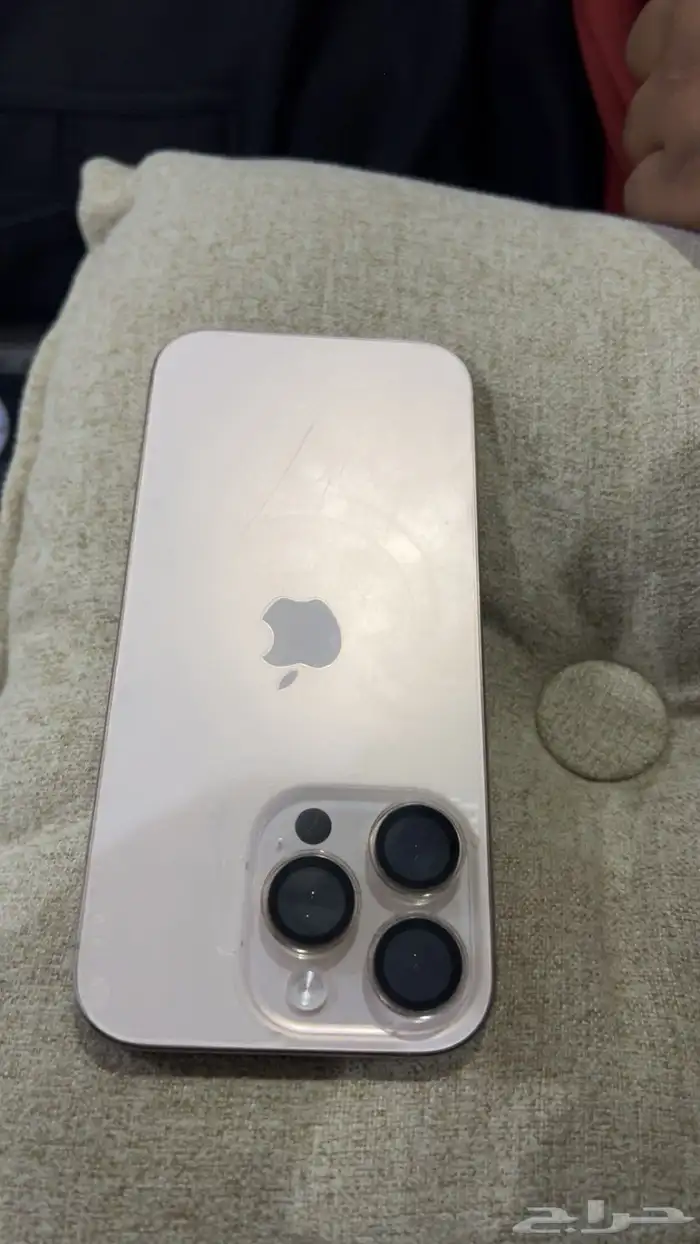 ايفون 16 برو المساحة 512 نظيف اللون صحراوي معاه كرتونه 1