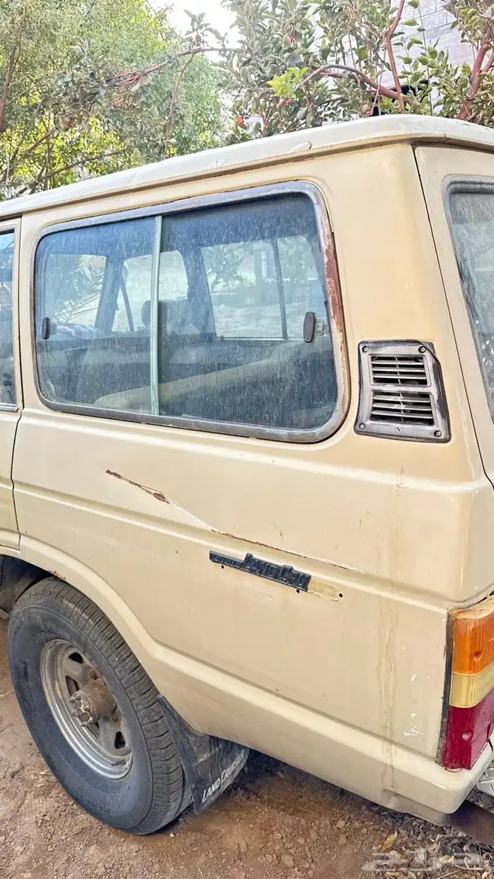 لاندكروزر موديل 83 8