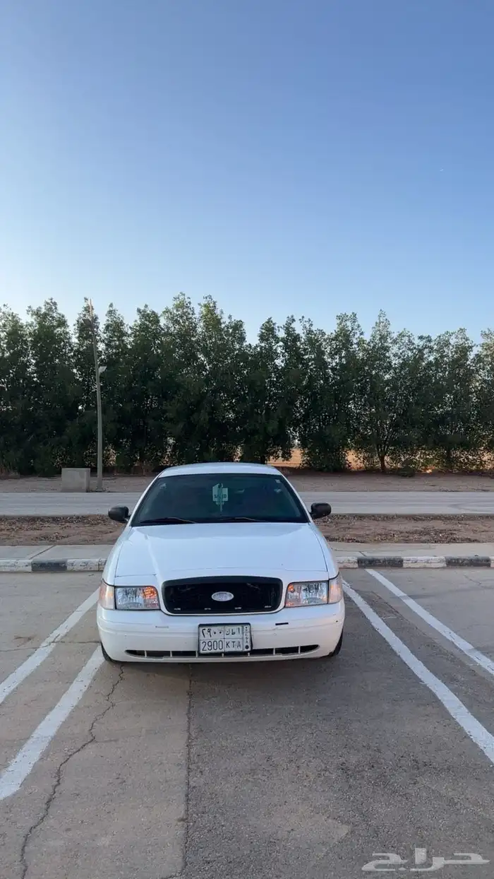 فورد بوليسي 10