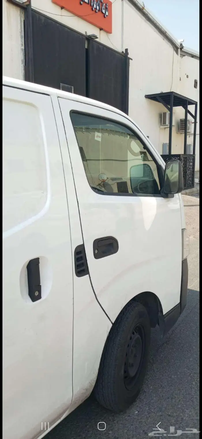 باص نيسان اورفان 2