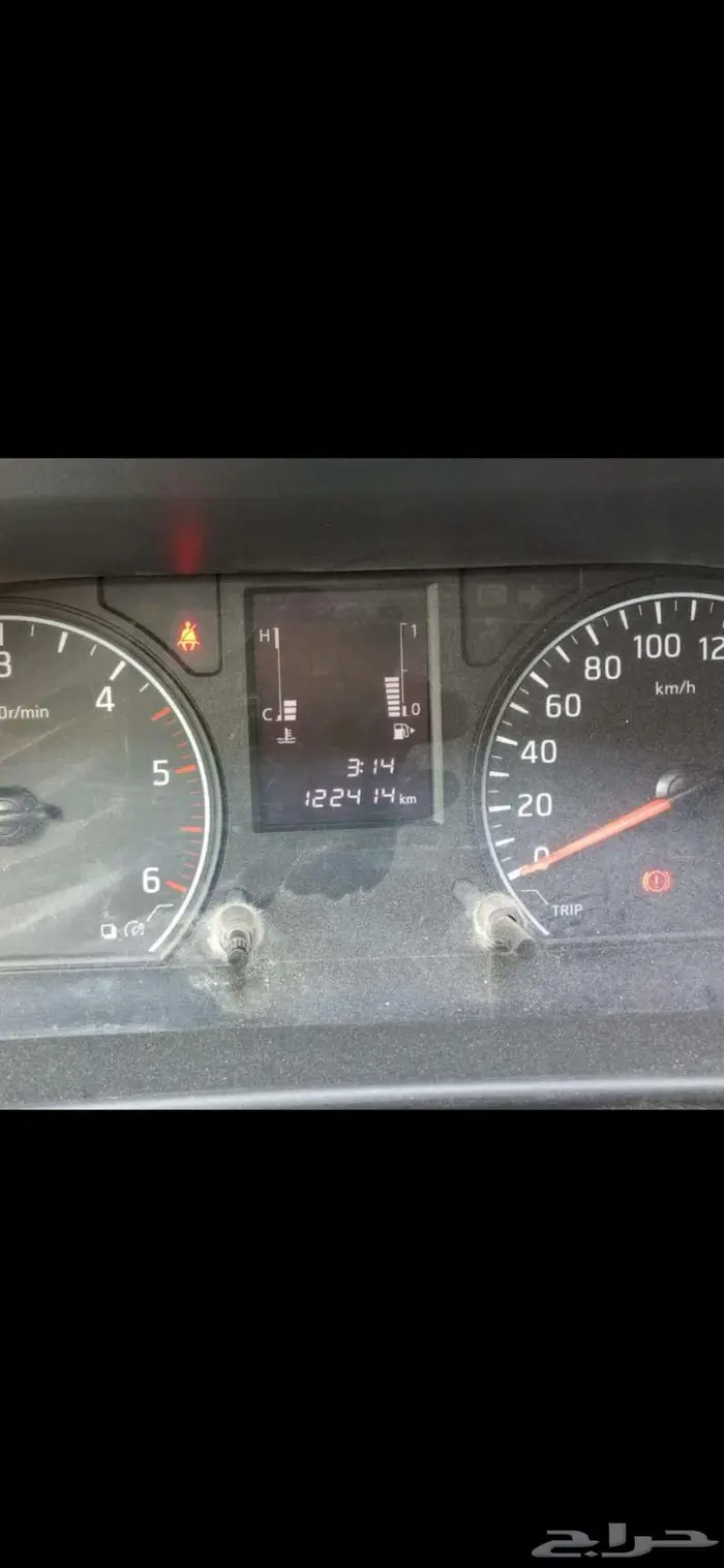 باص نيسان اورفان 7