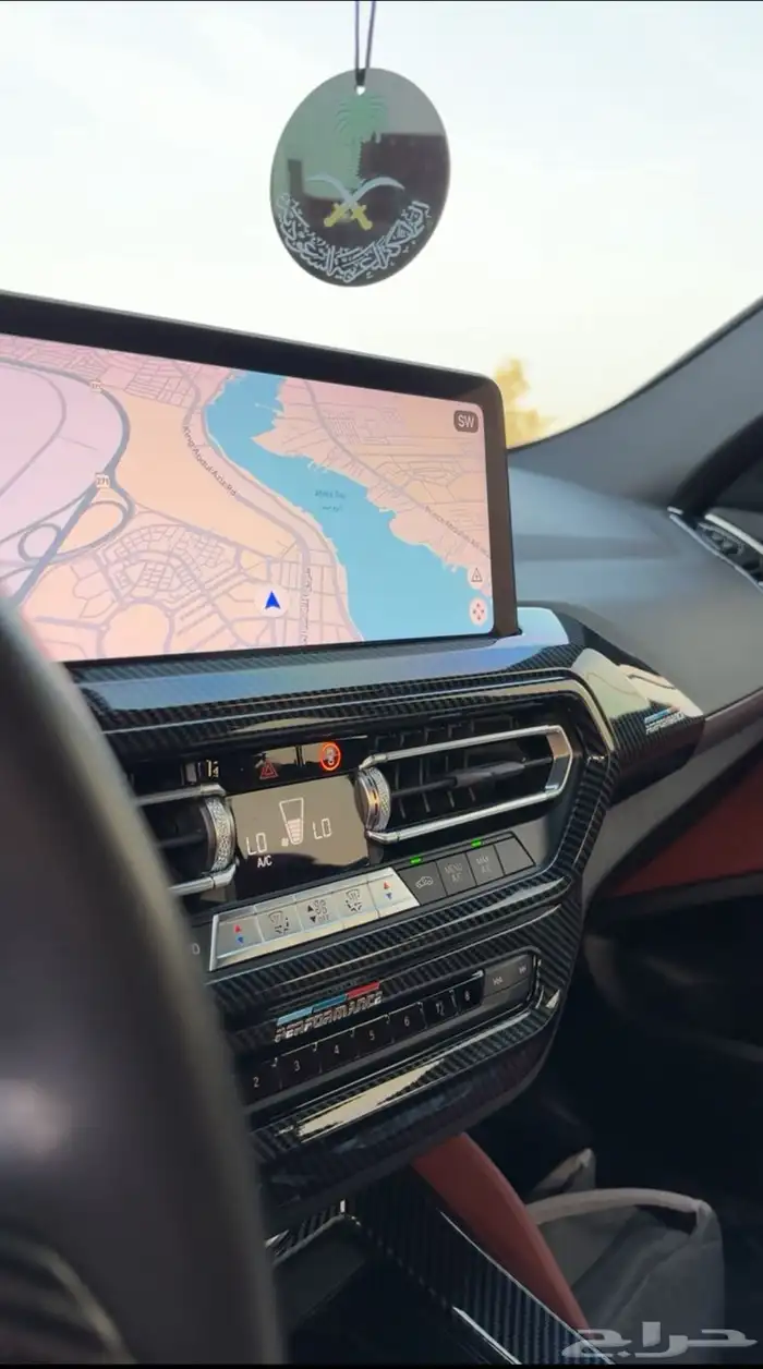 BMW x4 2023 - بي ام اكس4 2023 8