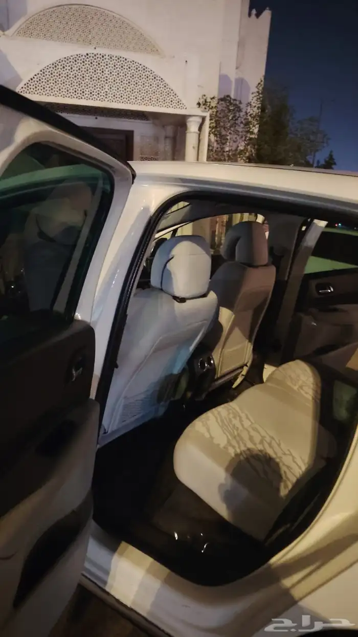 بيجو 3008 موديل 2012نظيف جدا  الله يبارك 3