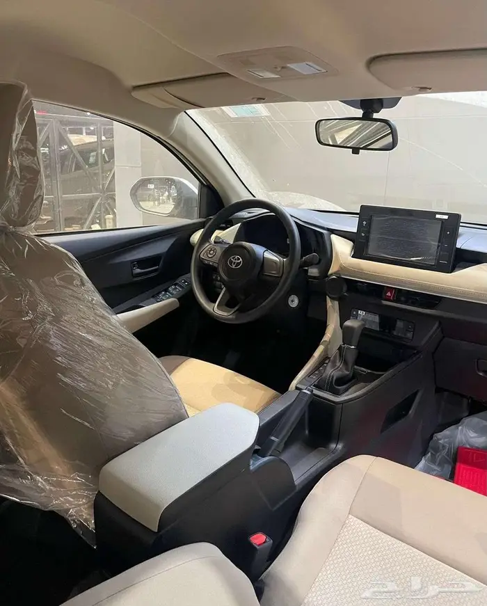 ياريس ستاندر ماكينة 1500 خليجي موديل 2026 مبيعات بنوك 5