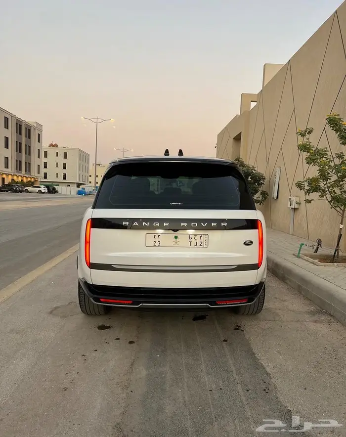 رنج روفر SE ناغي 23 ثاني مالك عداد 28 الف 2