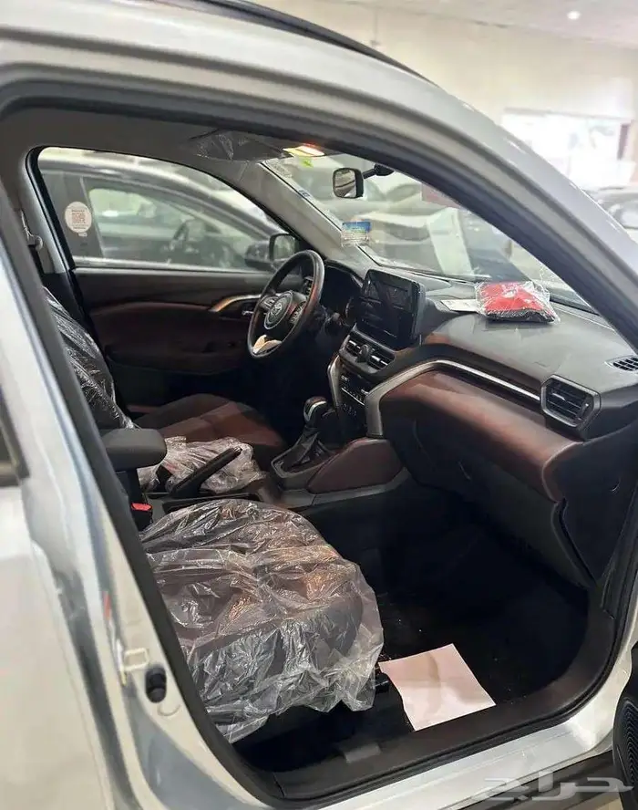 تويوتا اوربان كروزر ستاندر (GL) 2026 أقساط راتب يبدأ من 3500 4