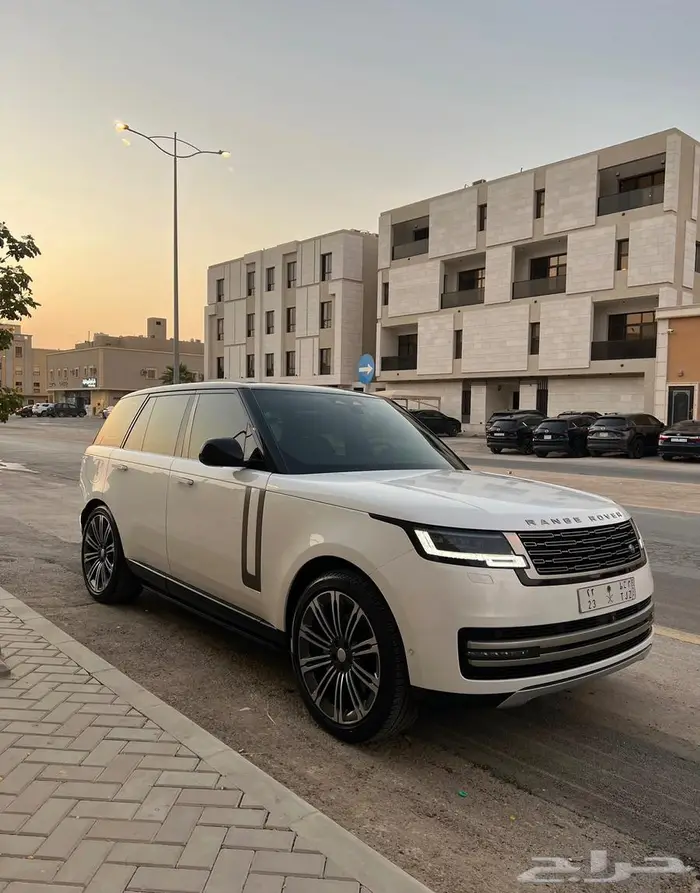 رنج روفر SE ناغي 23 ثاني مالك عداد 28 الف 0