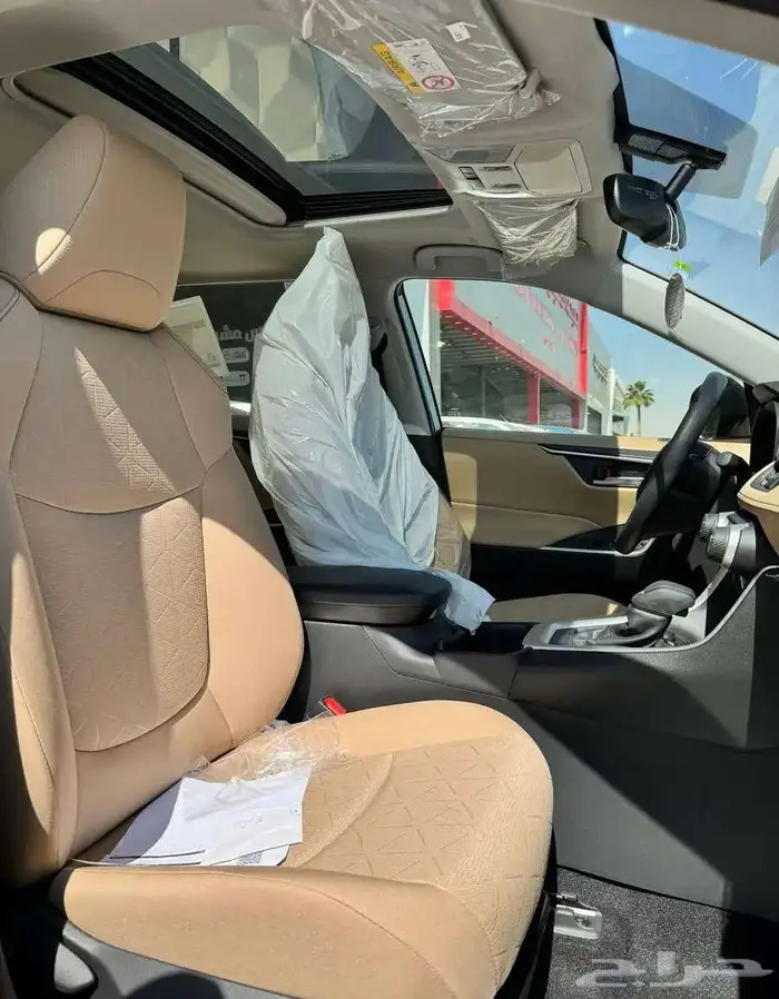 راف فور فتحه XLE هايبرد 2025 9