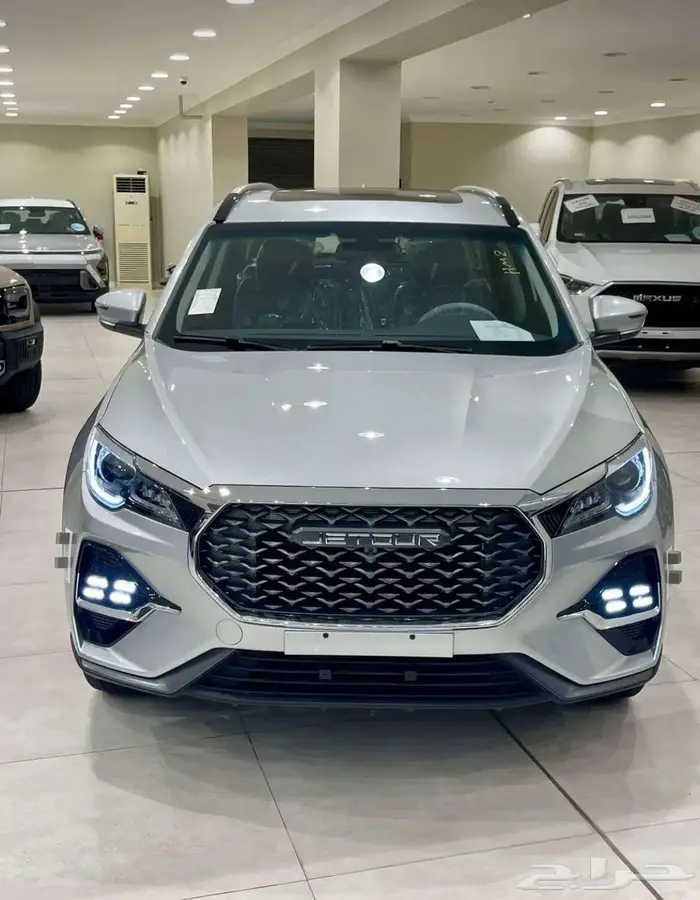 جيتور X70 لاكجري 7 مقاعد موديل 2025 باسعار تنافسيه 0