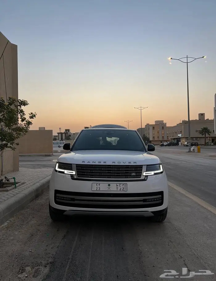 رنج روفر SE ناغي 23 ثاني مالك عداد 28 الف 3