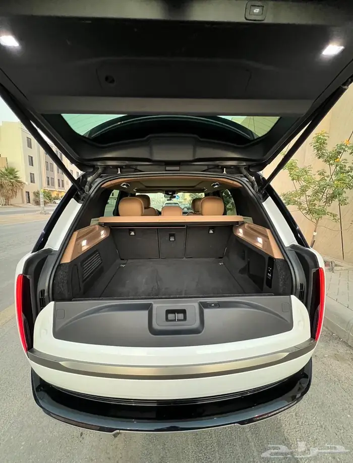 رنج روفر SE ناغي 23 ثاني مالك عداد 28 الف 7