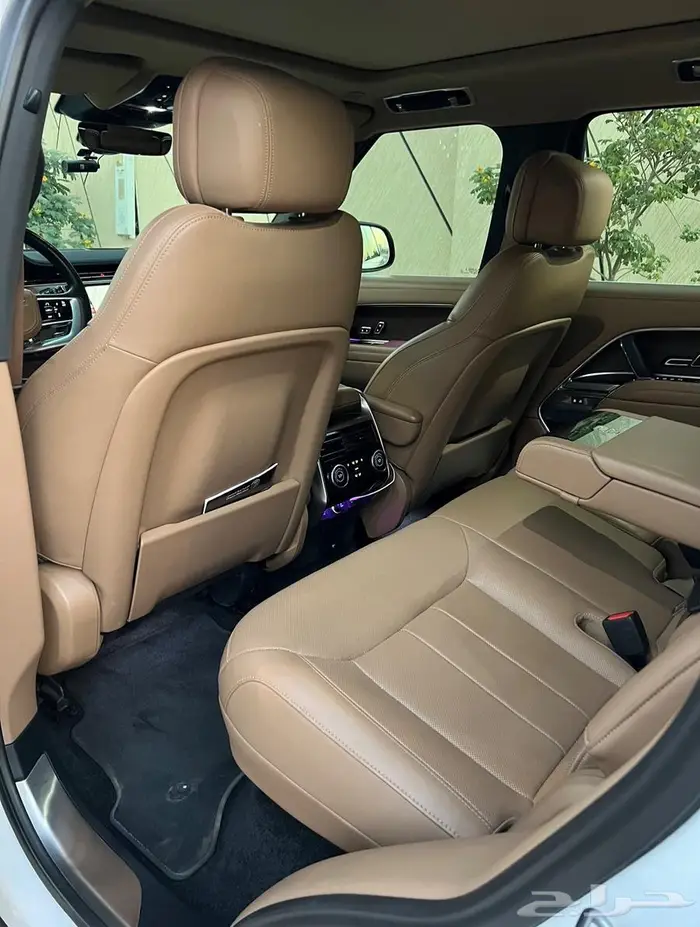 رنج روفر SE ناغي 23 ثاني مالك عداد 28 الف 8