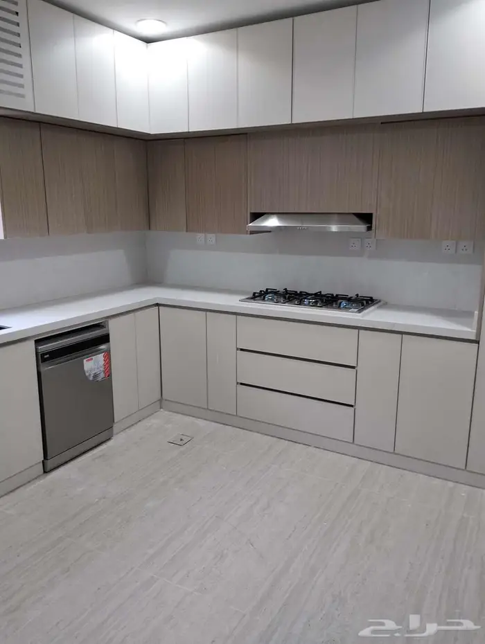 خزائن دواليب مطابخ يجمع بين الأناقة العصرية والجودة والمتانة 0