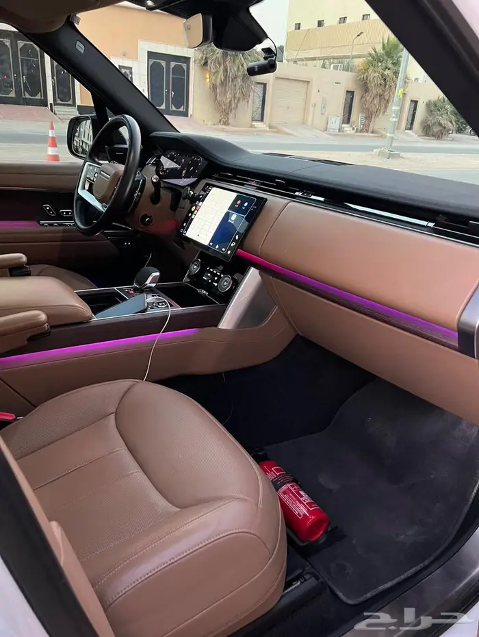 رنج روفر SE ناغي 23 ثاني مالك عداد 28 الف 6