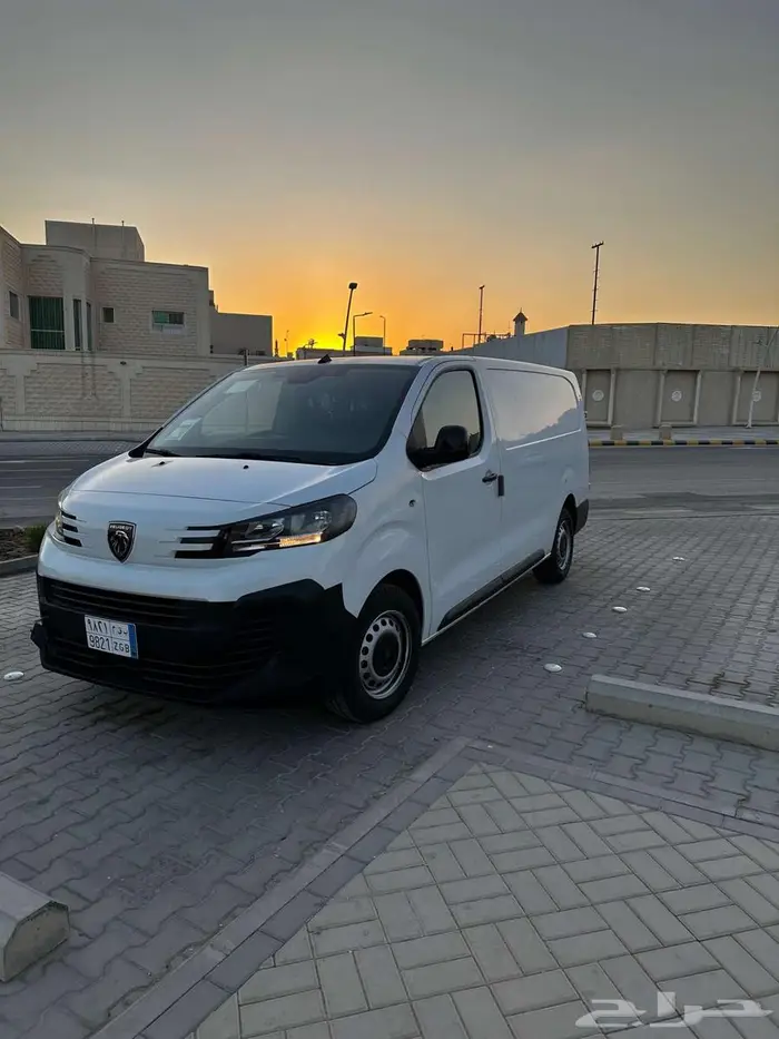 بيجو اكسبيرت موديل 2025 أصفار 8