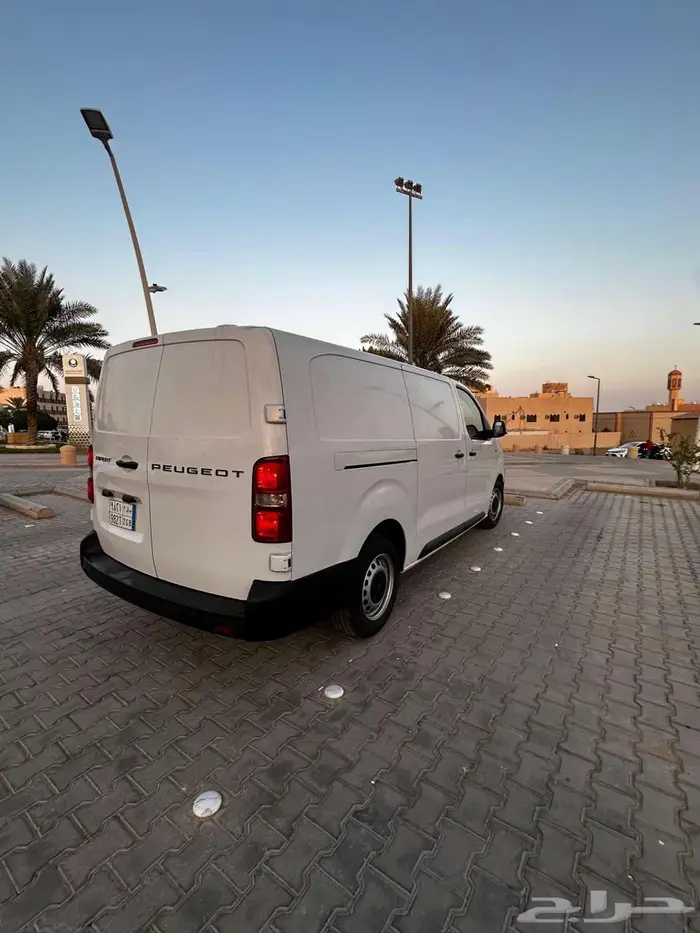 بيجو اكسبيرت موديل 2025 أصفار 5