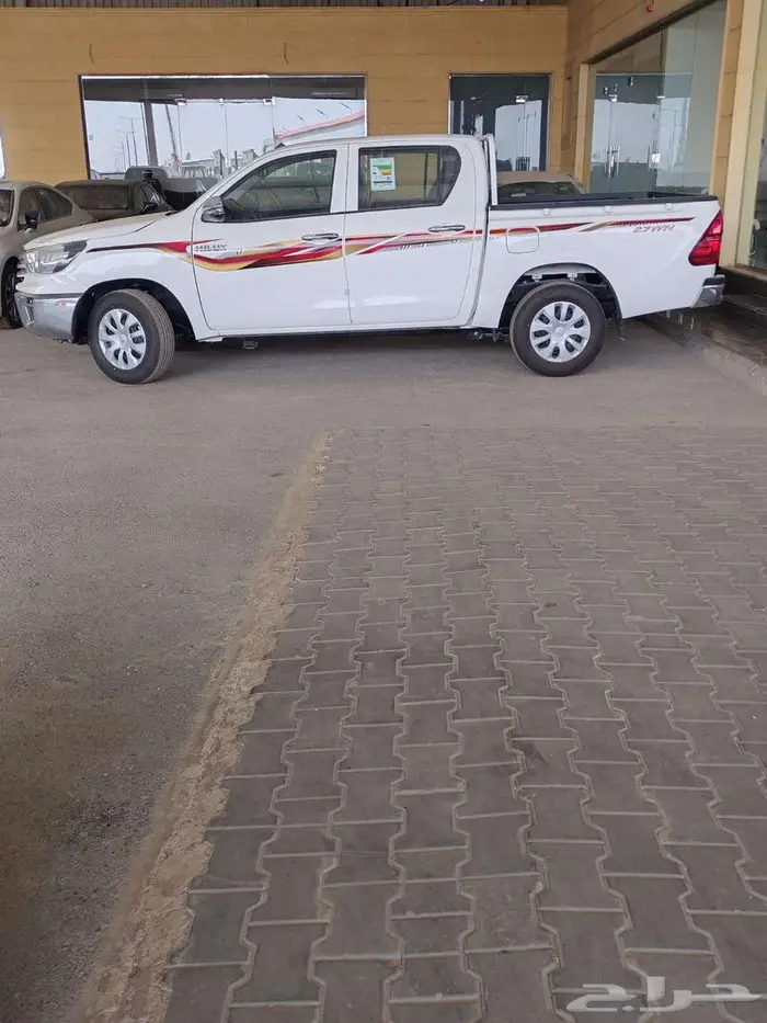 هايلوكس غمارتين بنزين بدون دبل توماتيك 2025 متوفر لدى الحسن 1