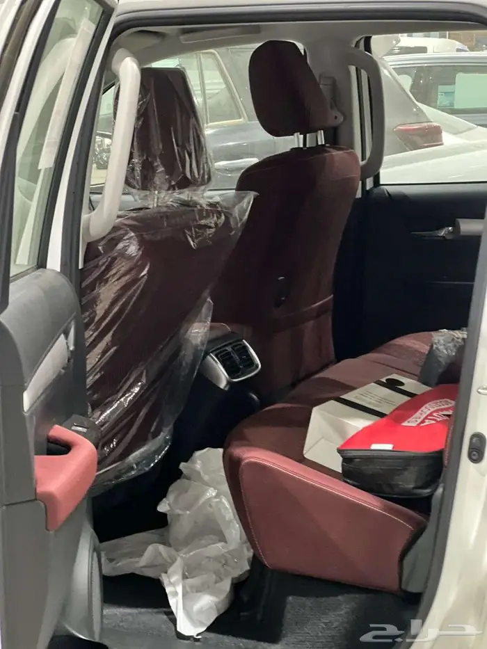 هايلوكس غمارتين S-GLX 4 4 اوتوماتيك بنزين 2025 9