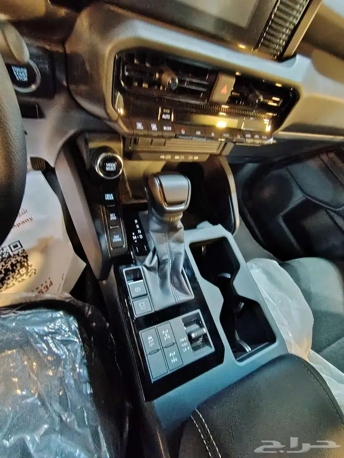 برادو TX موديل 2025 بنزين ستاندرد حبه فقط لون اسود 45