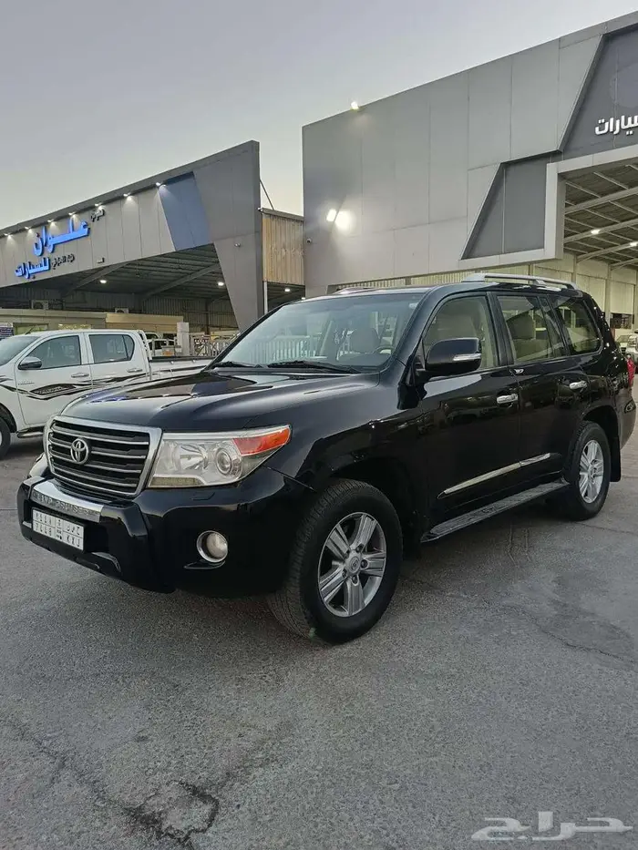 تويوتا لاندكروزر 2013 1