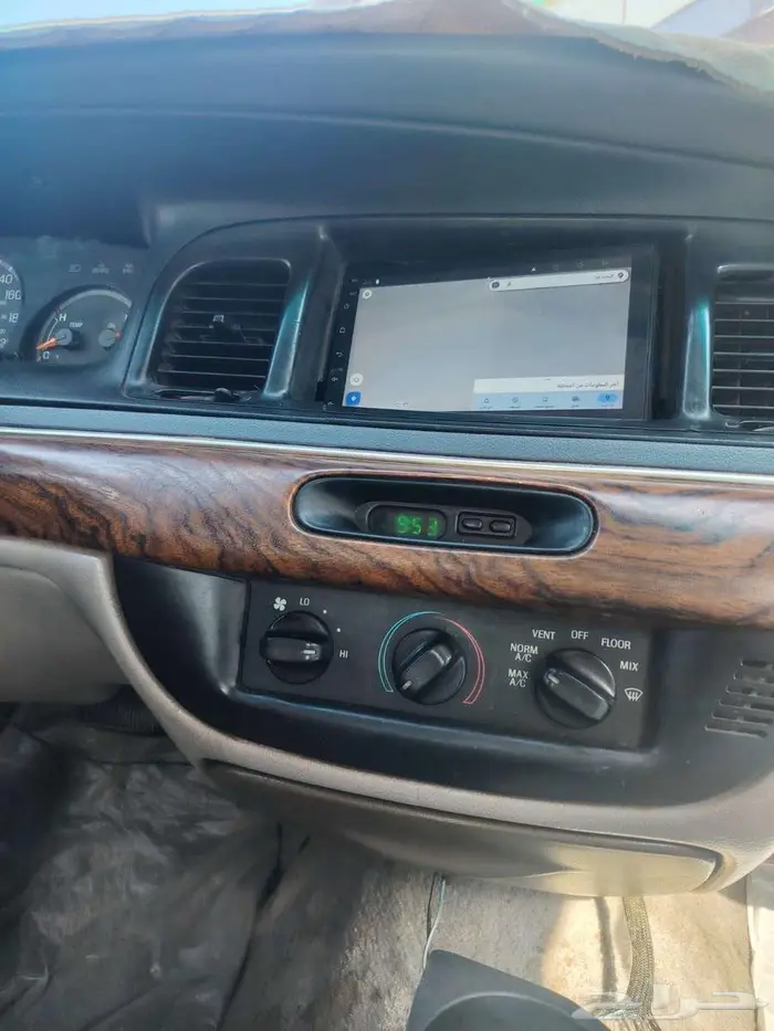 للبيع فورد الفراشة موديل 1997 شغال مكيف مكينه قير طيبة 4