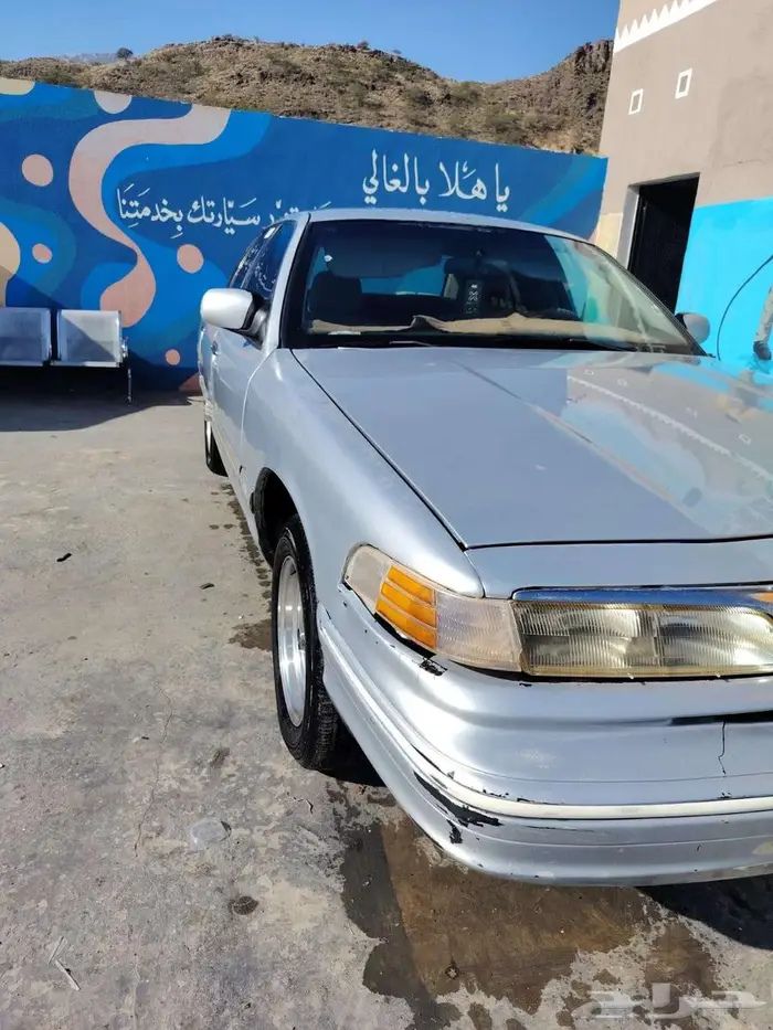 للبيع فورد الفراشة موديل 1997 شغال مكيف مكينه قير طيبة 14