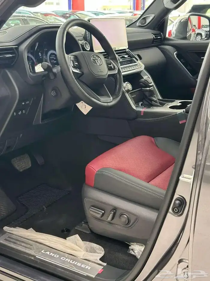 لاندكروزر 2025 VX.R اصفار سعودي كاش وتقسيط 5