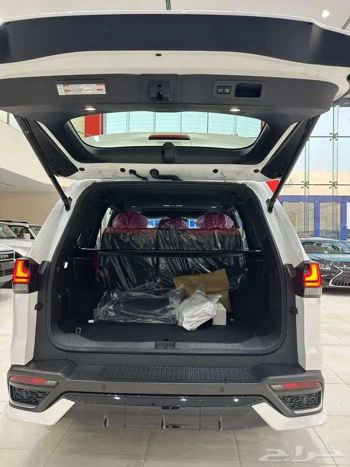 لكزس LX600 اف سبورت - سعودي- 2025 كاش بدون ارباح عرض 50 50 6