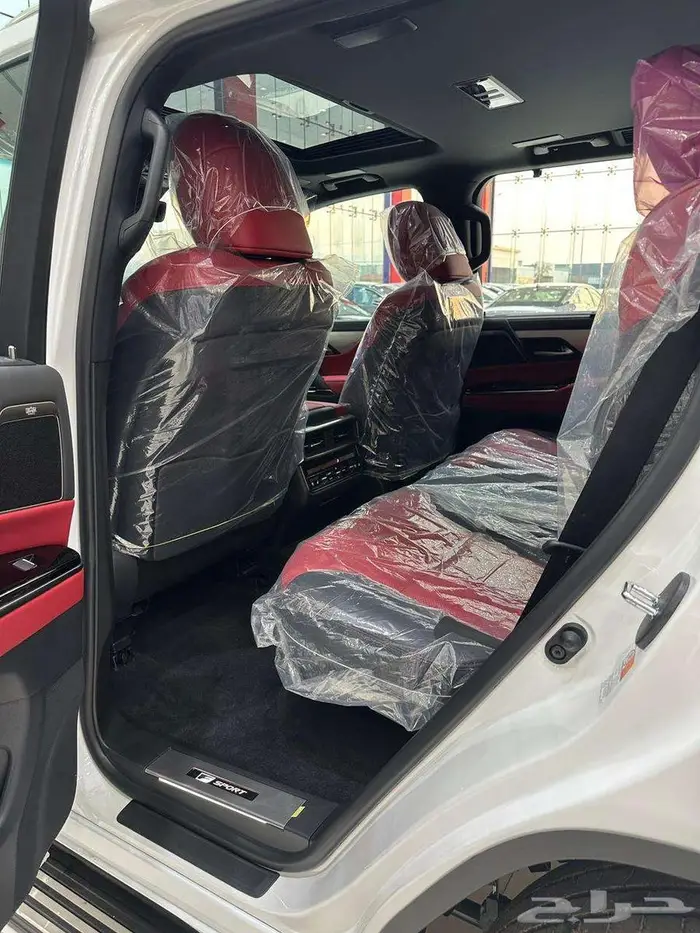 لكزس LX600 اف سبورت - سعودي- 2025 كاش بدون ارباح عرض 50 50 10