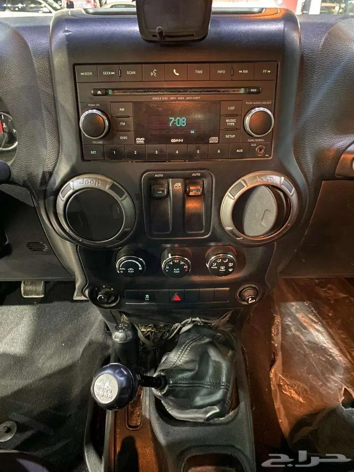 جيب رنجلر سبورت 2015 اسود ماشيه 154000كم 15