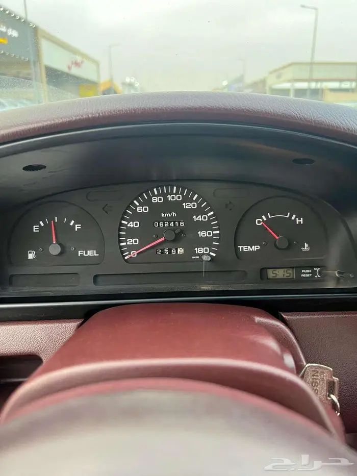 نيسان ددسن مخزن 1997 8