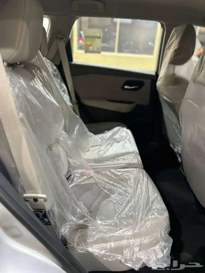 عرض خاص نيسان اكس تريل 7 مقاعد دبل موديل 2026 بطاقه جمركيه 8