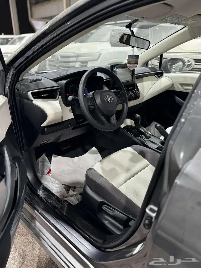 كورولا استاندر 2.0 XLI موديل 2025 3