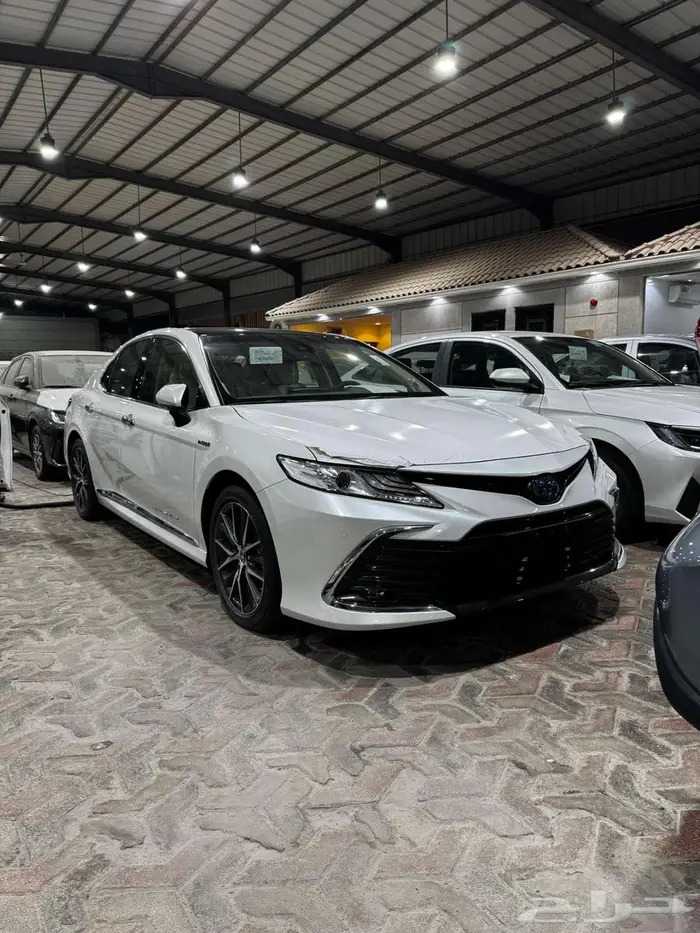 تويوتا كامري جراند هايبرد 2022 0