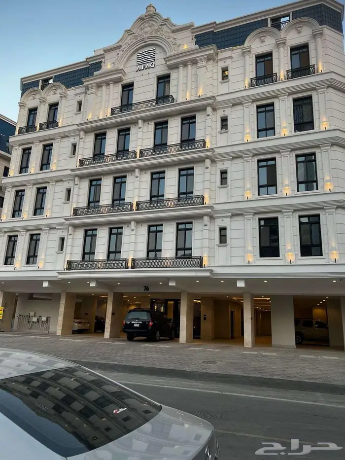 شقق فاخره للايجار 4 غرف 0