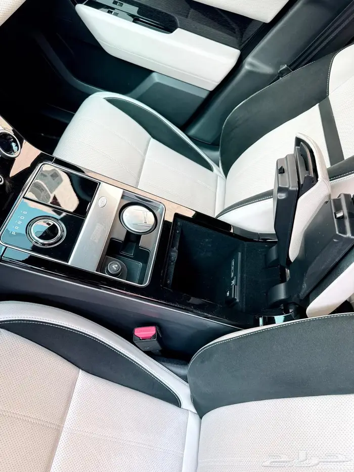 رنج روفر فيلار R-Dynamic 2019 17