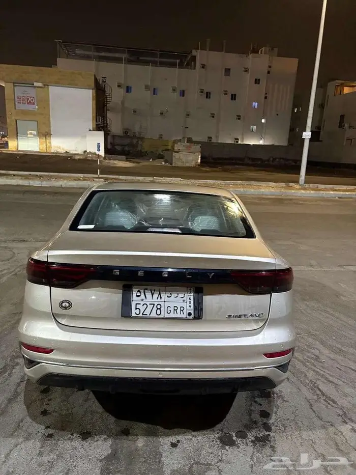 جيلي أميجراند 2023 6