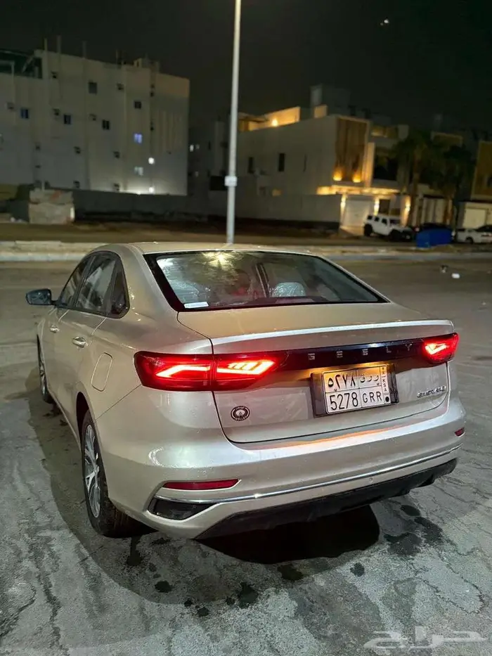 جيلي أميجراند 2023 8