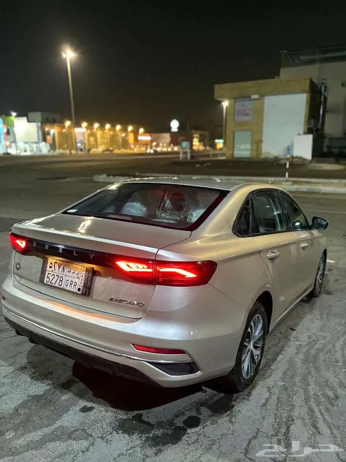 جيلي أميجراند 2023 5