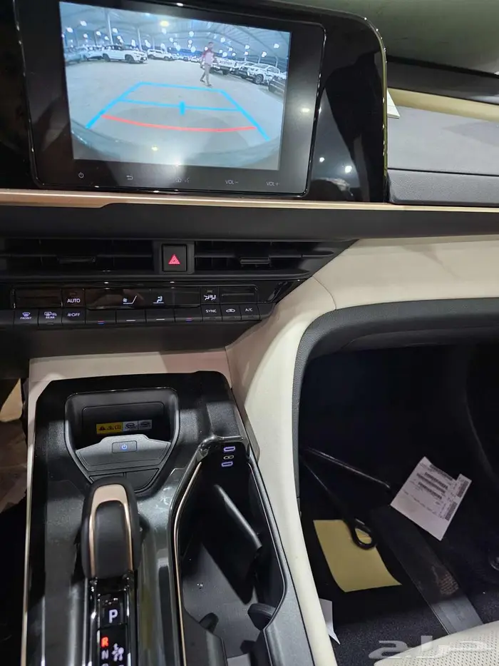 كراون برستيج - 2026 كاش واقساط 1 8