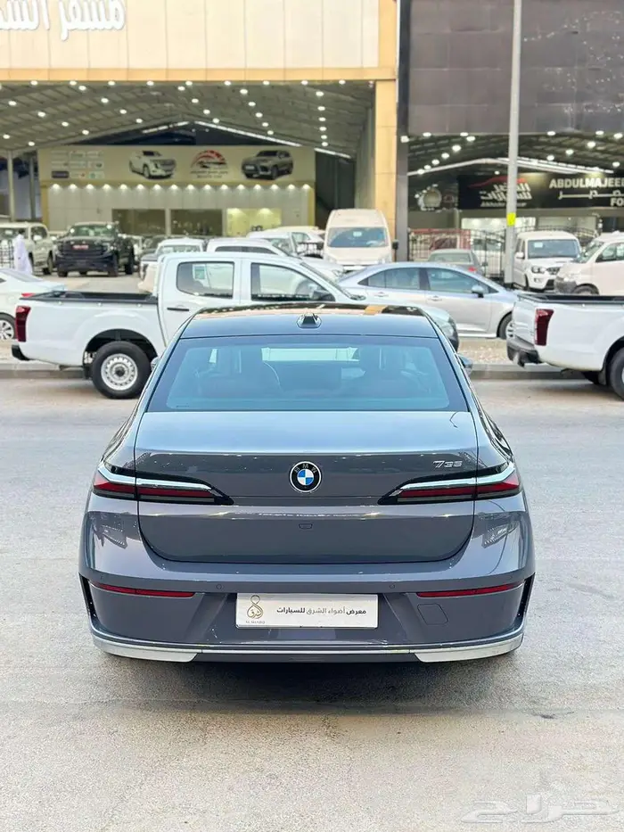 بي ام دبليوا 735Li موديل 2023 تم البيع 5