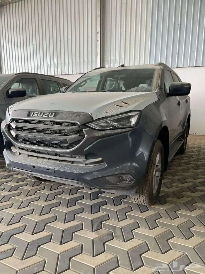 ايسوزو ام يو اكس نص فل 2024 بافضل الاسعار و مختلف الالوان 1