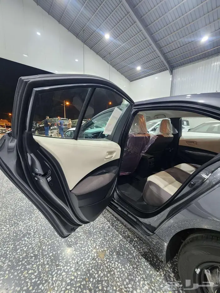 تويوتا كورولا XLI 2.0 طيس بنزين 2026 السعر 75900 12