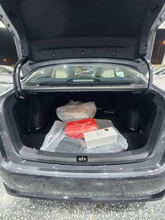 تويوتا كورولا XLI 2.0 طيس بنزين 2026 السعر 75900 15