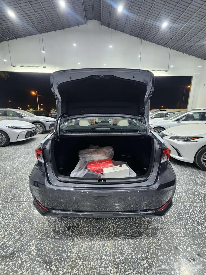 تويوتا كورولا XLI 2.0 طيس بنزين 2026 السعر 75900 16